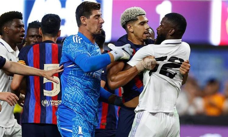 مدافع ريال مدريد روديجر يعتذر عن تصرفه في مباراة نهائي كأس الملك ضد برشلونة