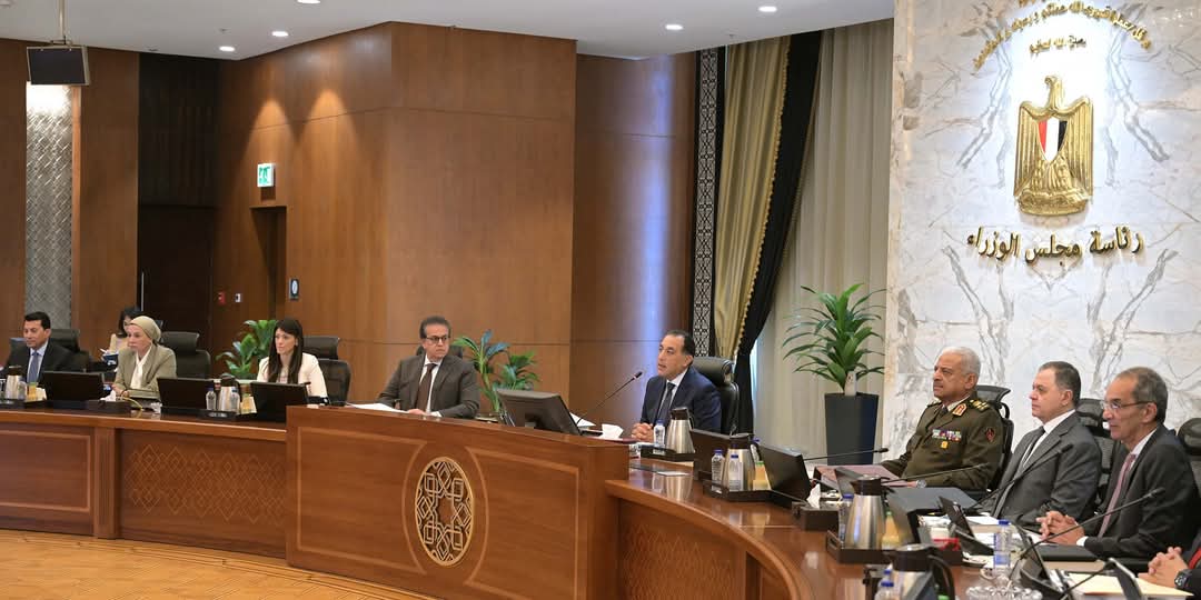 مدبولي يوجه بتيسير إجراءات ضخ استثمارات جديدة أو التوسع في القائمة مدبولي يوجه بتيسير إجراءات ضخ استثمارات جديدة أو التوسع في القائمة