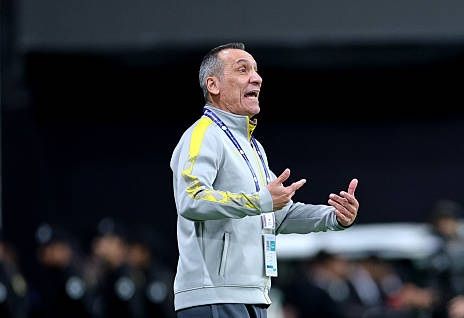 مدرب الخليج: أشعر أنني جزء من تاريخ الهلال
