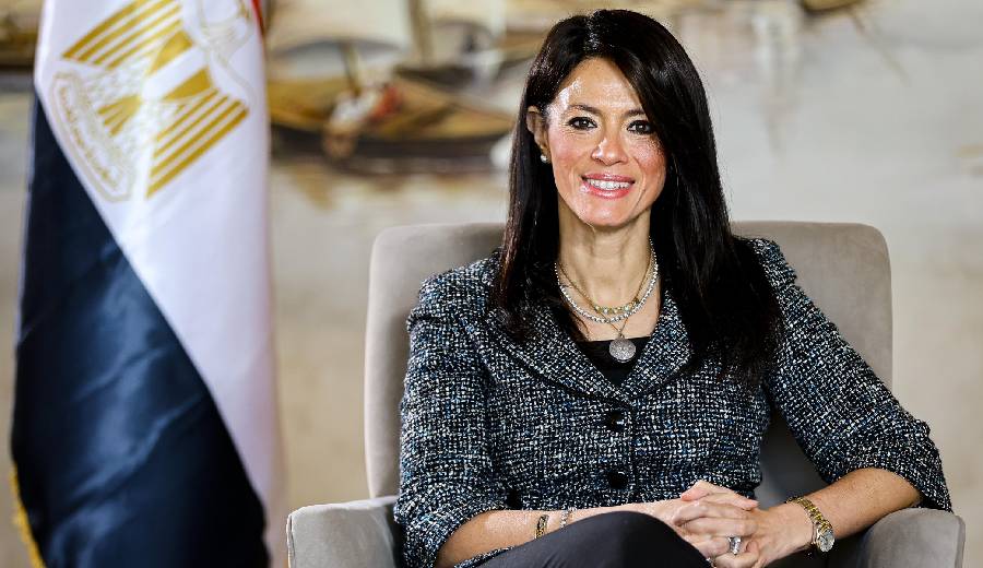 مصر تحصل على 300 مليون دولار لدعم الميزانية من “الآسيوي للاستثمار”
