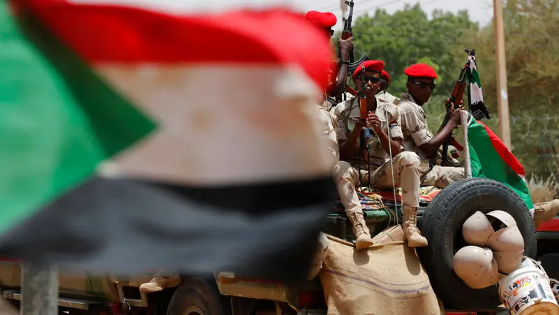 في ذكرى اندلاع الحرب.. خبير لـ”خاص عن مصر”: هذا هو الحل للصراع في السودان