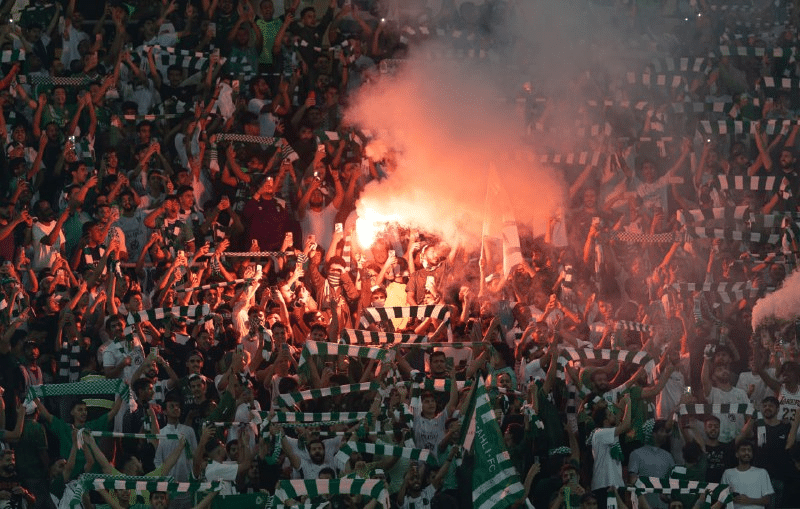 مطالب خيالية لجماهير الأهلي.. شروط الموافقة على رحيل إيبانيز للهلال مطالب خيالية لجماهير الأهلي.. شروط الموافقة على رحيل إيبانيز للهلال