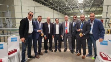 معرض شنغهاي: شيري تكشف عن أحدث ابتكاراتها.. وإليت موتورز قطر تحصد جائزة أفضل وكيل