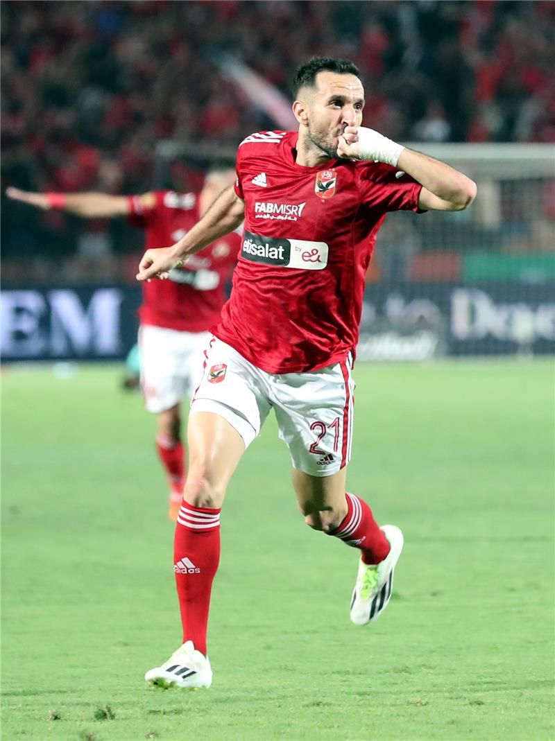 معلول يقود شباب الأهلي أمام فاركو معلول يقود شباب الأهلي أمام فاركو