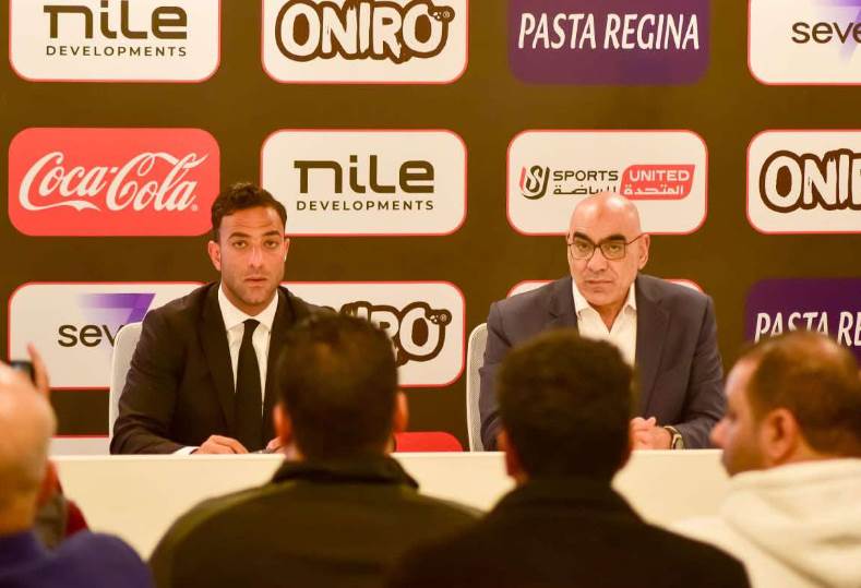 ميدو: لن نترك نادي الزمالك.. وزيزو كان يماطل في التجديد ميدو: لن نترك نادي الزمالك.. وزيزو كان يماطل في التجديد