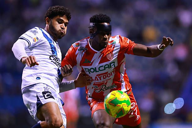 نيكاكسا يضاعف جراح بويبلا في الدوري المكسيكي نيكاكسا يضاعف جراح بويبلا في الدوري المكسيكي