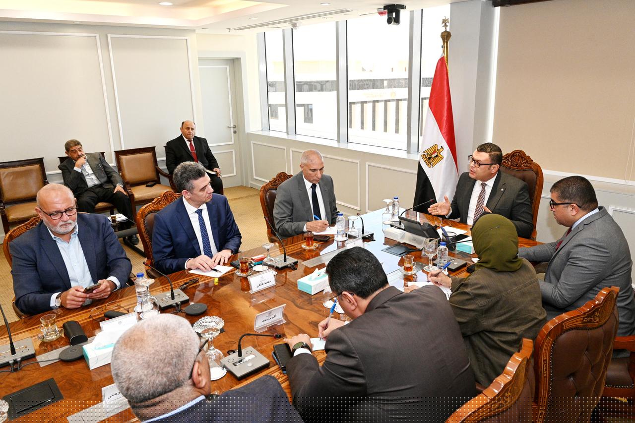 وزير الإسكان يُتابع حجم مبيعات «السعودية المصرية للتعمير» بالعلمين الجديدة