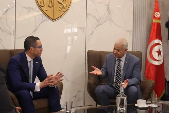وزير الاستثمار: نسعى لتسهيل دخول المنتجات المصرية عالية الجودة للسوق التونسية وزير الاستثمار: نسعى لتسهيل دخول المنتجات المصرية عالية الجودة للسوق التونسية
