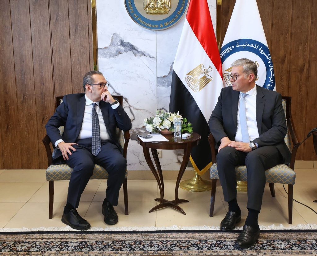 وزير البترول يبحث مع شركة أديس خططها التوسعية في مصر وزير البترول يبحث مع شركة أديس خططها التوسعية في مصر