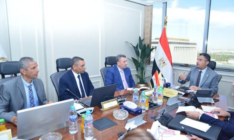 وزير التموين: استمرار التنسيق مع الشركات التابعة للوزارة لتنفيذ خطط التطوير وزير التموين: استمرار التنسيق مع الشركات التابعة للوزارة لتنفيذ خطط التطوير