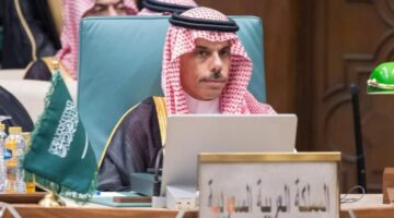 وزير الخارجية السعودي يستعرض مع نظيره الإيراني مستجدات المفاوضات النووية