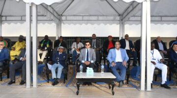 وزير الشباب والرياضة ورئيس اللجنة الأولمبية يفتتحان البطولة الإفريقية للسباحة للناشئين