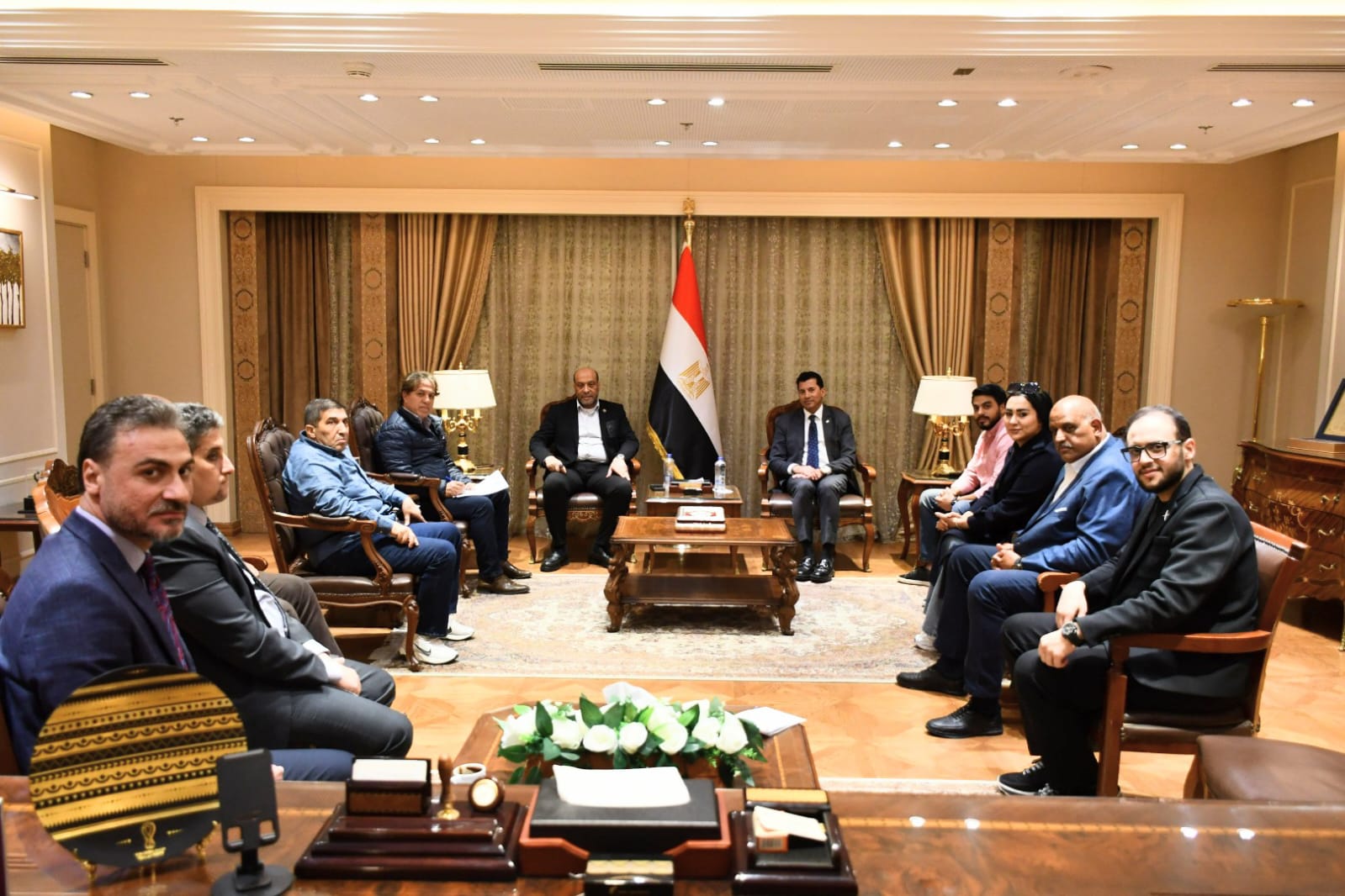 وزير الشباب والرياضة يلتقي عددًا من النواب لبحث الملفات المشتركة وتلبية المتطلبات الجماهيرية وزير الشباب والرياضة يلتقي عددًا من النواب لبحث الملفات المشتركة وتلبية المتطلبات الجماهيرية