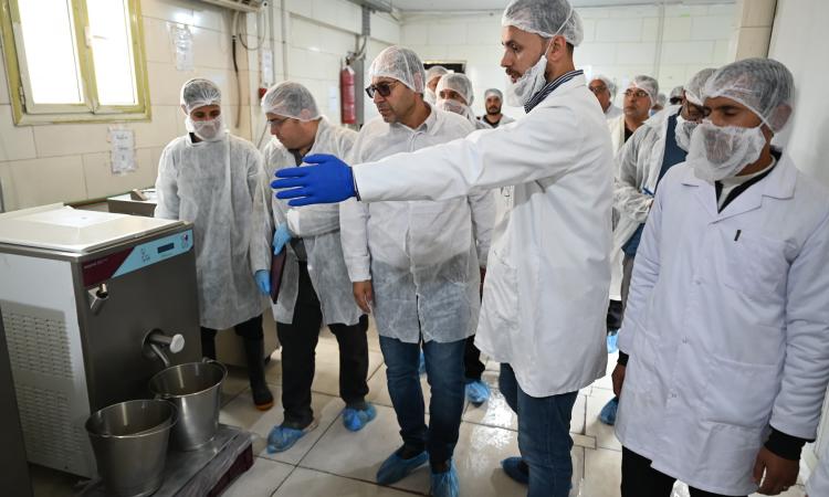 وزير الصناعة: تشكيل لجنة لمعاينة ومراجعة المصانع التابعة لشركة "بلبن"
