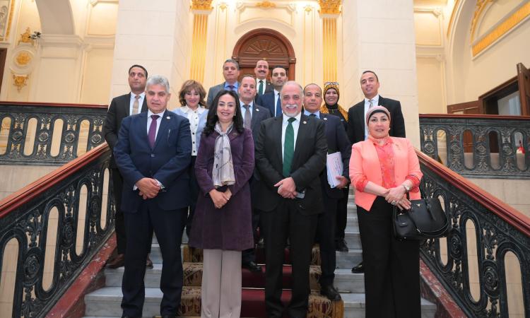 وزيرة التضامن بالنواب: رفع موازنة برنامج "تكافل وكرامة" إلى 54 مليار جنيه وزيرة التضامن بالنواب: رفع موازنة برنامج "تكافل وكرامة" إلى 54 مليار جنيه