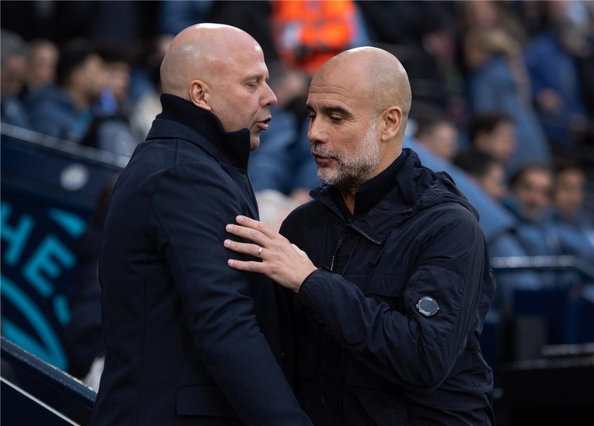 وسط كلمات التهنئة.. جوارديولا يهدد ليفربول بعد التتويج بلقب الدوري الإنجليزي