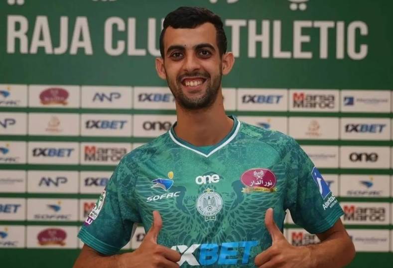 وكيل بلعمري يكشف لـ”كورة بلس” حقيقة مفاوضات الأهلي لضم اللاعب