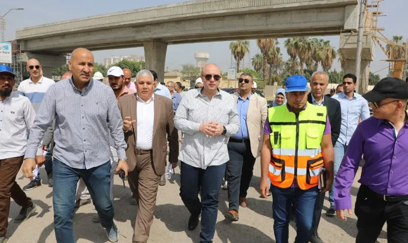 محافظ بني سويف يوجّه بسرعة الانتهاء من أعمال نقل خط الغاز لتسريع وتيرة العمل بمشروع كوبري الشاملة أعلى مزلقان عزمي