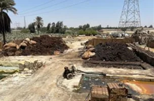 إغلاق مصنع غير مرخص لإنتاج أسمدة ومخصبات زراعية غير معروفة المصدر في القليوبية