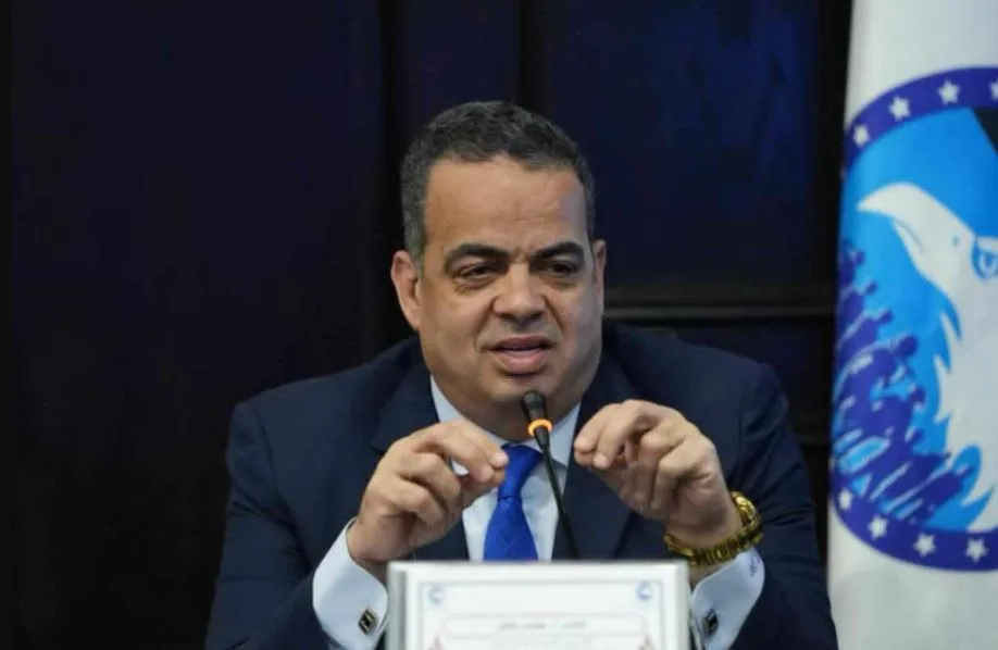 النائب عصام هلال: خطاب الرئيس السيسي في قمة بغداد تضمن رسائل هامة تؤكد على أهمية توحيد الجهود. النائب عصام هلال: خطاب الرئيس السيسي في قمة بغداد تضمن رسائل هامة تؤكد على أهمية توحيد الجهود.