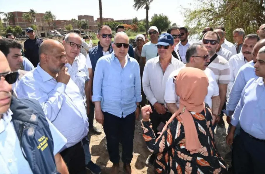 محافظ أسيوط: تعزيز أنظمة الري وتنظيف الترع والمصارف أولوية أساسية لتحقيق الأمن الغذائي محافظ أسيوط: تعزيز أنظمة الري وتنظيف الترع والمصارف أولوية أساسية لتحقيق الأمن الغذائي