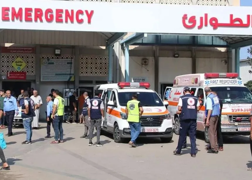 غزة الصحية: كثافة النيران والهجمات العسكرية تعرقل إجلاء المحاصرين في المستشفى الأوروبي غزة الصحية: كثافة النيران والهجمات العسكرية تعرقل إجلاء المحاصرين في المستشفى الأوروبي
