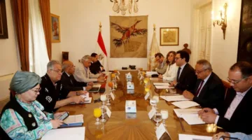 وزير الثقافة يلتقي باللجنة المسؤولة عن انتخاب الرئيس الجديد لأكاديمية الفنون