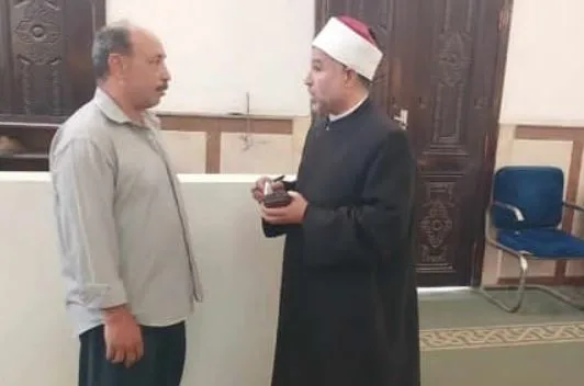 خلال زيارة غير متوقعة.. مدير أوقاف القاهرة يحيل مجموعة من المخالفات إلى الشؤون القانونية. خلال زيارة غير متوقعة.. مدير أوقاف القاهرة يحيل مجموعة من المخالفات إلى الشؤون القانونية.