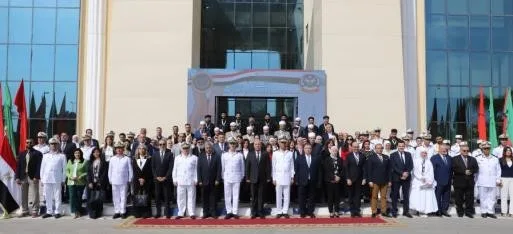 أكاديمية الشرطة تقيم حلقة نقاشية بعنوان “العلاقات الأسرية وأثرها على الأمن المجتمعي” أكاديمية الشرطة تقيم حلقة نقاشية بعنوان “العلاقات الأسرية وأثرها على الأمن المجتمعي”
