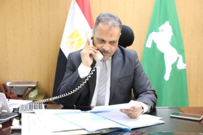 محافظ الشرقية: إحالة 14 عاملا بمركزي الزقازيق وأبو حماد للتحقيق بسبب الغياب