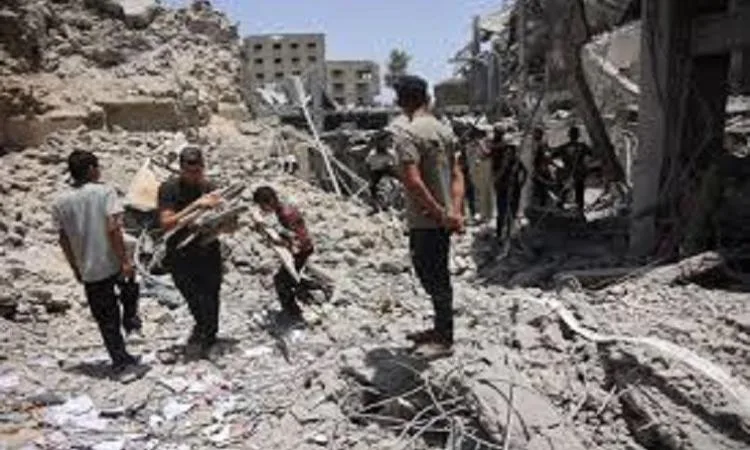 10 قتلى جراء قصف الاحتلال الإسرائيلي في وسط مدينة غزة 10 قتلى جراء قصف الاحتلال الإسرائيلي في وسط مدينة غزة