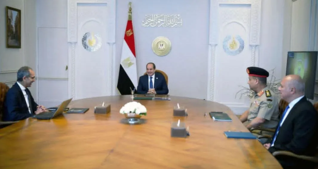 الرئيس السيسي: اختيار المشاركين في المبادرة الرقمية يتم بموضوعية تامة ودون محاباة الرئيس السيسي: اختيار المشاركين في المبادرة الرقمية يتم بموضوعية تامة ودون محاباة