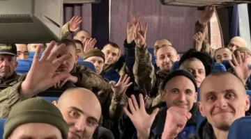 روسيا وأوكرانيا تنفذان تبادل 307 جنود في اليوم الثاني من عملية تبادل الأسرى