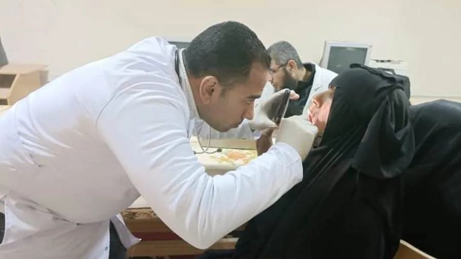 دمياط: قافلة طبية تحت مظلة حياة كريمة تقدم العلاج لـ 1575 شخصا