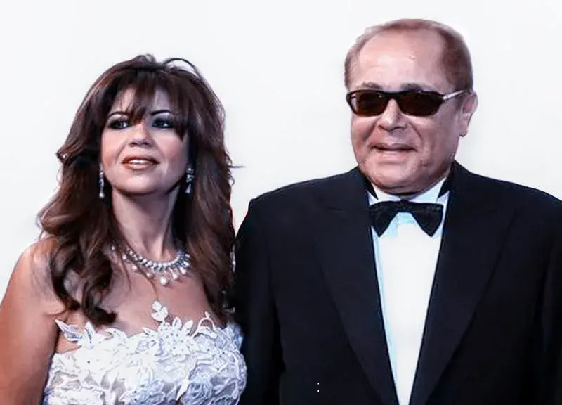 عمرو أديب عن أزمة أسرة محمود عبد العزيز وبوسي شلبي: يبدو أن لدينا مشكلة كبيرة في التوثيق