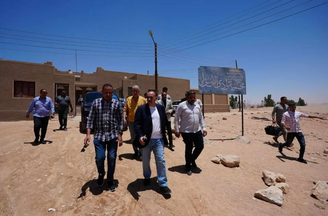 محافظ أسيوط يقوم بزيارة محمية الوادي الأسيوطي ويحث على تعزيز التنوع البيولوجي وتطوير البنية البيئية فيها محافظ أسيوط يقوم بزيارة محمية الوادي الأسيوطي ويحث على تعزيز التنوع البيولوجي وتطوير البنية البيئية فيها