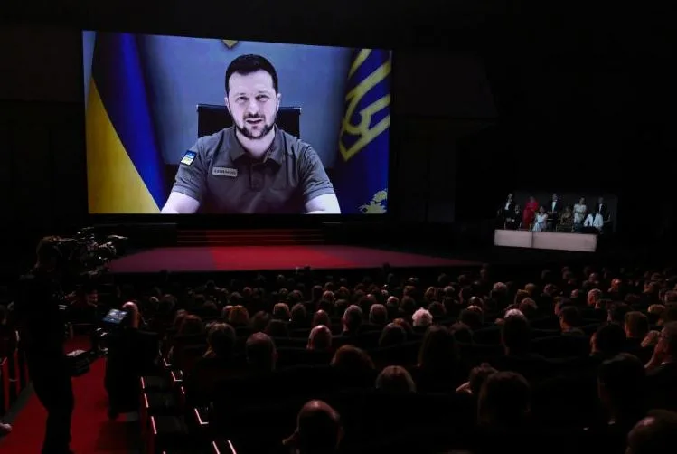 مهرجان كان ينطلق اليوم بعرض ثلاثة أفلام لدعم أوكرانيا مهرجان كان ينطلق اليوم بعرض ثلاثة أفلام لدعم أوكرانيا