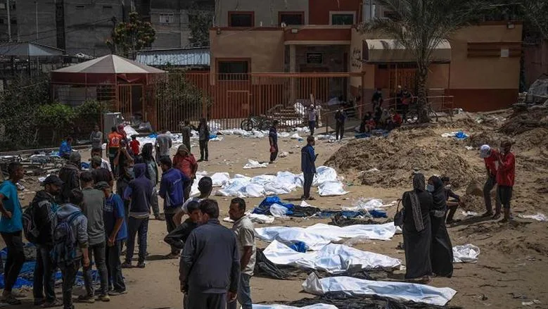 غزة: زيادة عدد ضحايا آلية المساعدات الأمريكية الإسرائيلية إلى 17 شهيداً و86 جريحاً و5 مفقودين غزة: زيادة عدد ضحايا آلية المساعدات الأمريكية الإسرائيلية إلى 17 شهيداً و86 جريحاً و5 مفقودين