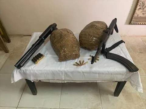 تفكيك 7 عصابات وضبط 168 قطعة سلاح خلال يوم واحد تفكيك 7 عصابات وضبط 168 قطعة سلاح خلال يوم واحد