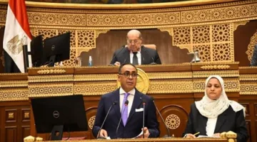 رئيس لجنة الاقتصاد والاستثمار بمجلس الشيوخ يناقش مسودة قانونية لتعديل قانون التحكيم في مصر.