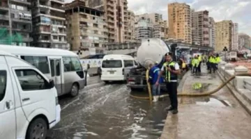الداخلية تعزز جهودها للتعامل مع تأثيرات الأحوال الجوية السيئة في الإسكندرية.