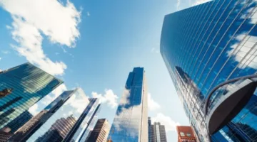 17 شركة أمريكية معتمدة في السوق المالية السعودية