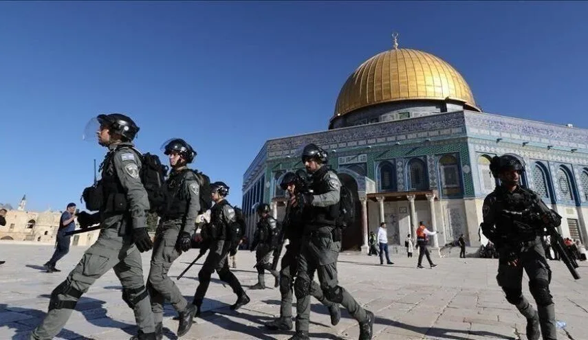 حماس تنبه من آثار تزايد اقتحامات المستوطنين للأقصى وقيامهم بطقوس السجود الاستفزازية حماس تنبه من آثار تزايد اقتحامات المستوطنين للأقصى وقيامهم بطقوس السجود الاستفزازية