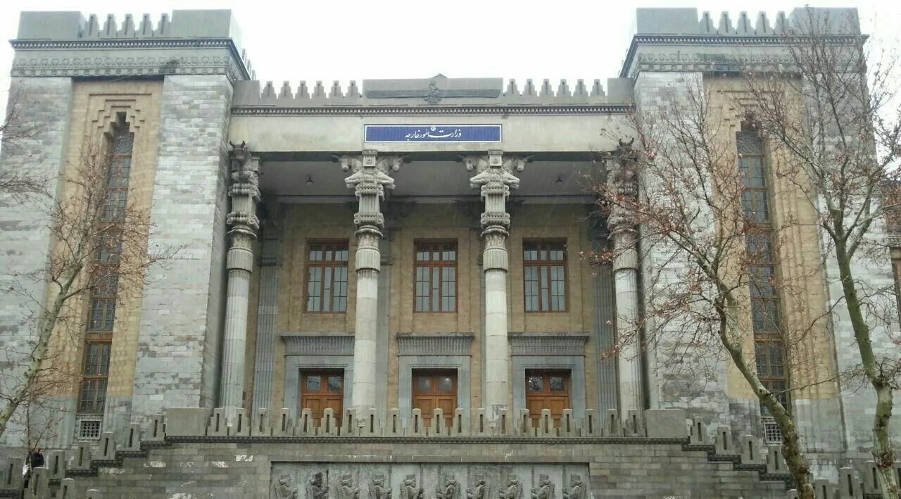 طهران تستدعي نائب السفير الفرنسي طهران تستدعي نائب السفير الفرنسي