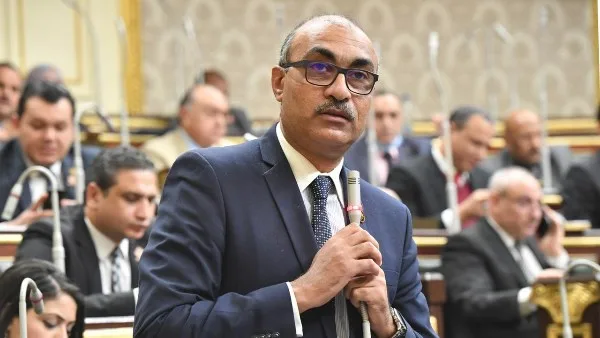 النائب إيهاب منصور يعارض مشروع قانون الإيجار: ضرورة تحقيق العدالة. النائب إيهاب منصور يعارض مشروع قانون الإيجار: ضرورة تحقيق العدالة.