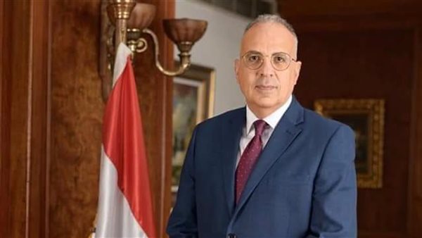 وزير الري: احترافية العاملين تمكنهم من إدارة ندرة مائية بمنظومة بها 50 الف منشأ مائي