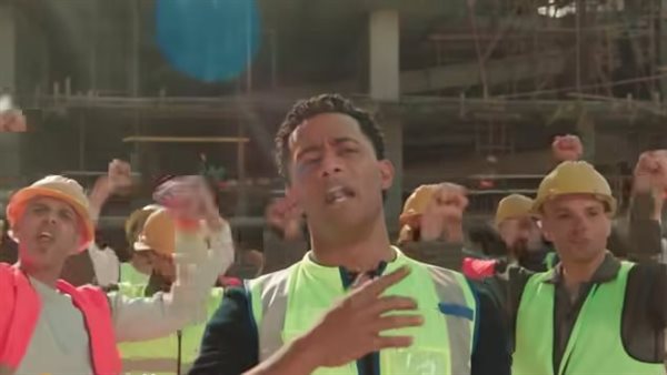 محمد رمضان يحتفل بعيد العمال بأغنية "الهمة" ويُطلق مسابقة جديدة على "رمادونا" (فيديو)