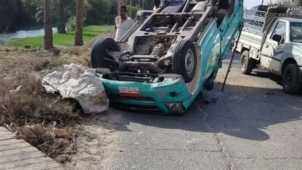 في عيد العمال.. مصرع شخص وإصابة 23 إثر انقلاب سيارة تقل عمالا بأسيوط في عيد العمال.. مصرع شخص وإصابة 23 إثر انقلاب سيارة تقل عمالا بأسيوط
