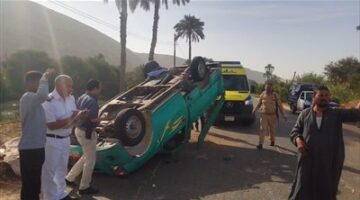 رايحين يحصدوا القمح.. مصرع شخص وإصابة 34 في إنقلاب سيارة ربع نقل في البداري بأسيوط
