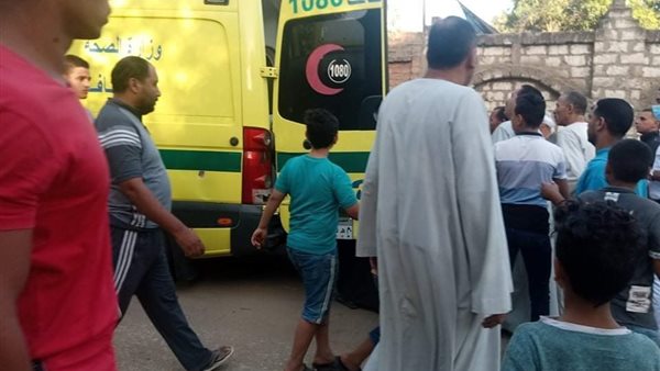 مصرع شخص في حادث تصادم سيارة نقل بدراجة نارية بكرداسة